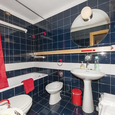 아파트 Cervinia Near Funicular With Private Garage *